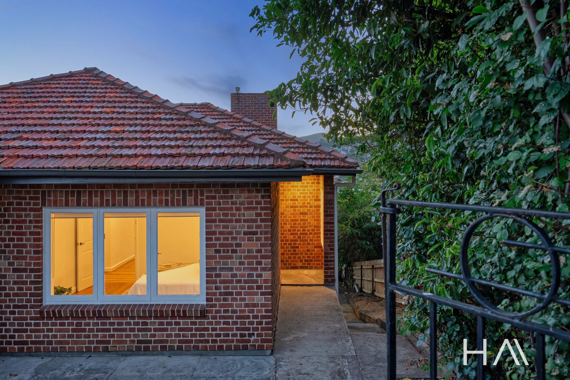 10 Allambee Crescent Glebe, Glebe - Thumbnail 7