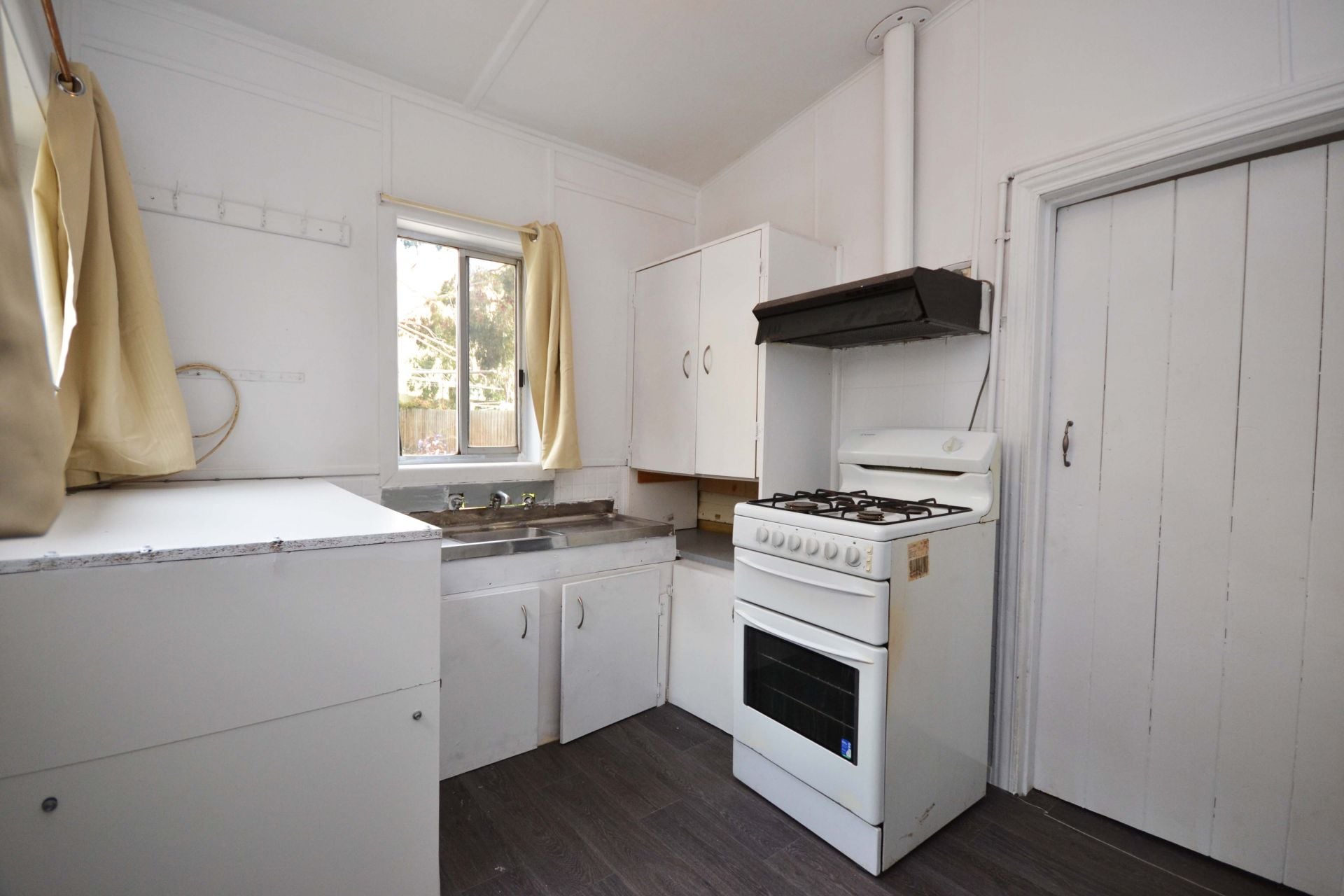 PERIOD CHARM IN AN EXCELLENT LOCATION