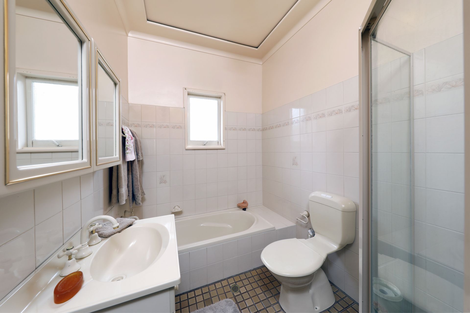 21 Renown Avenue, Miranda, Miranda - Thumbnail 7