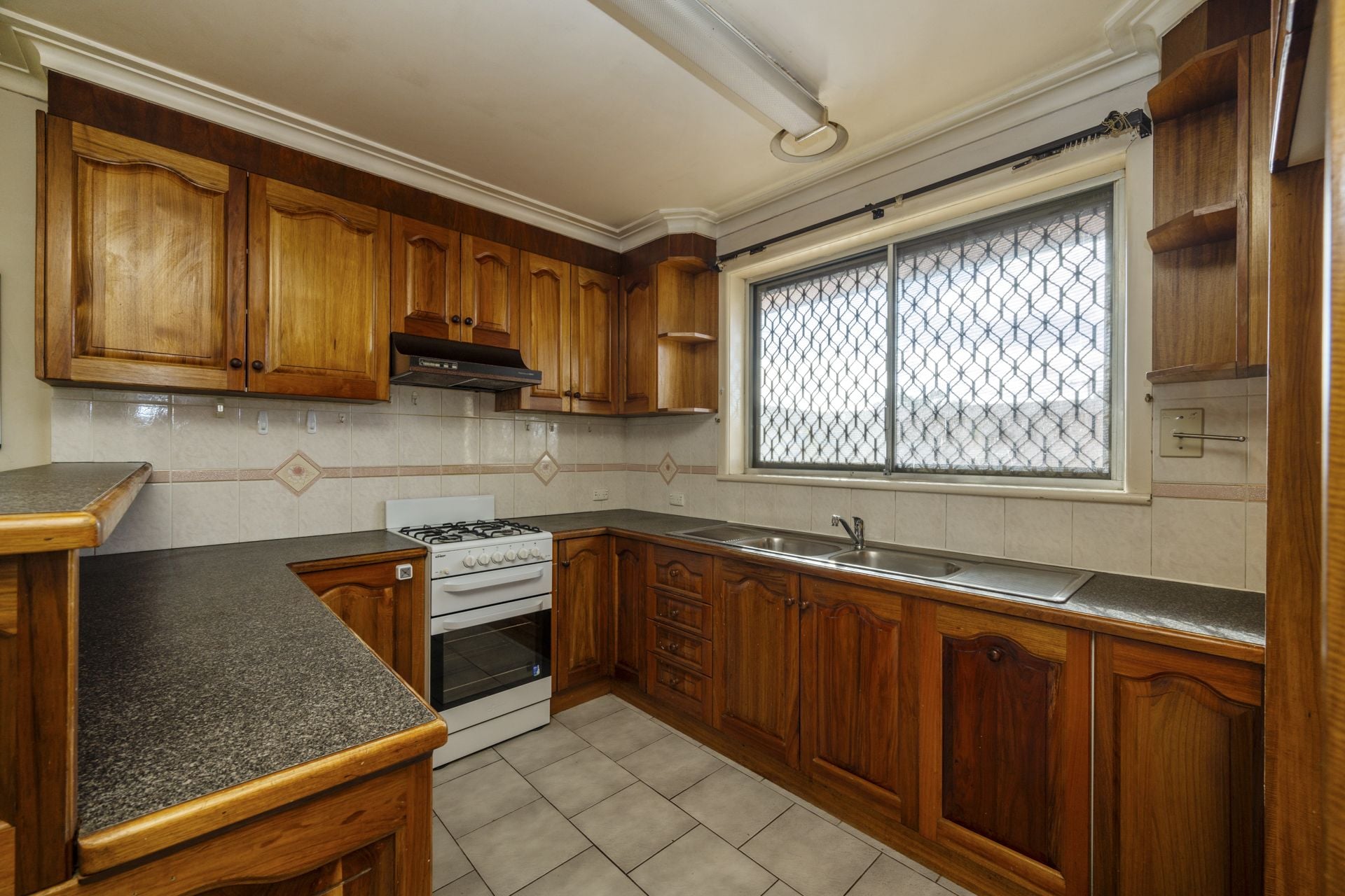 3-bedroom family home conveniently located