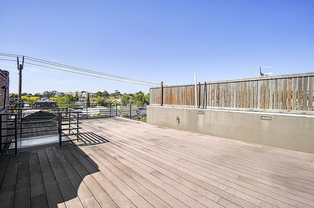 Contemporary 4 Bedroom Townhouse