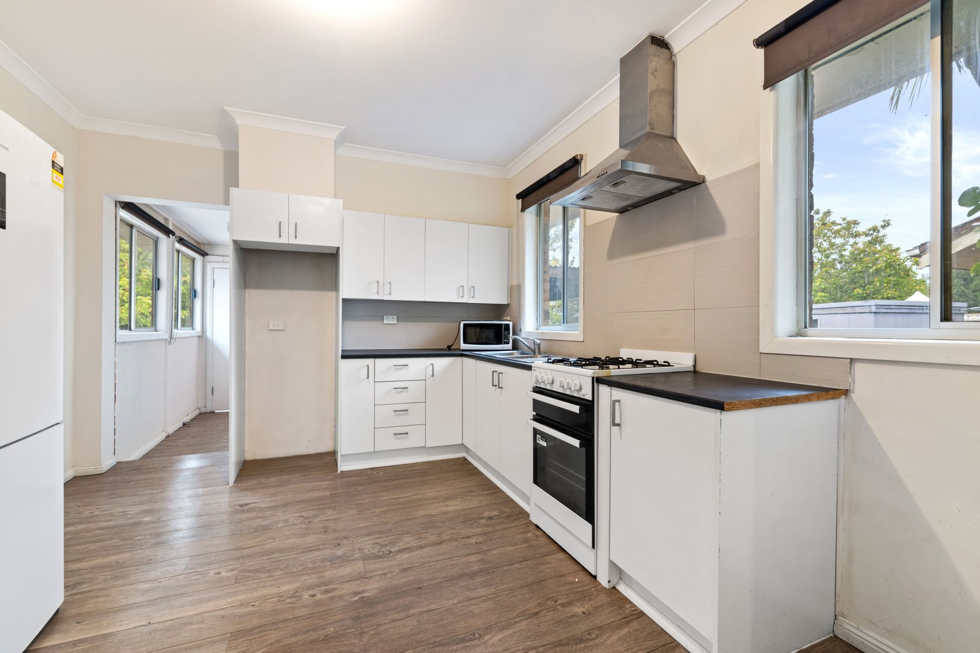 CHARMING HOME IN THE HEART OF RESERVOIR