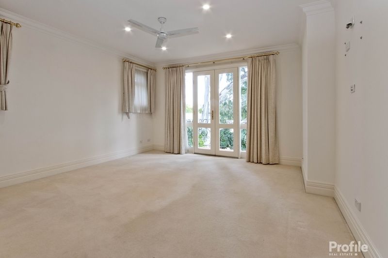 1/7 Charra Street Hyde Park 5061