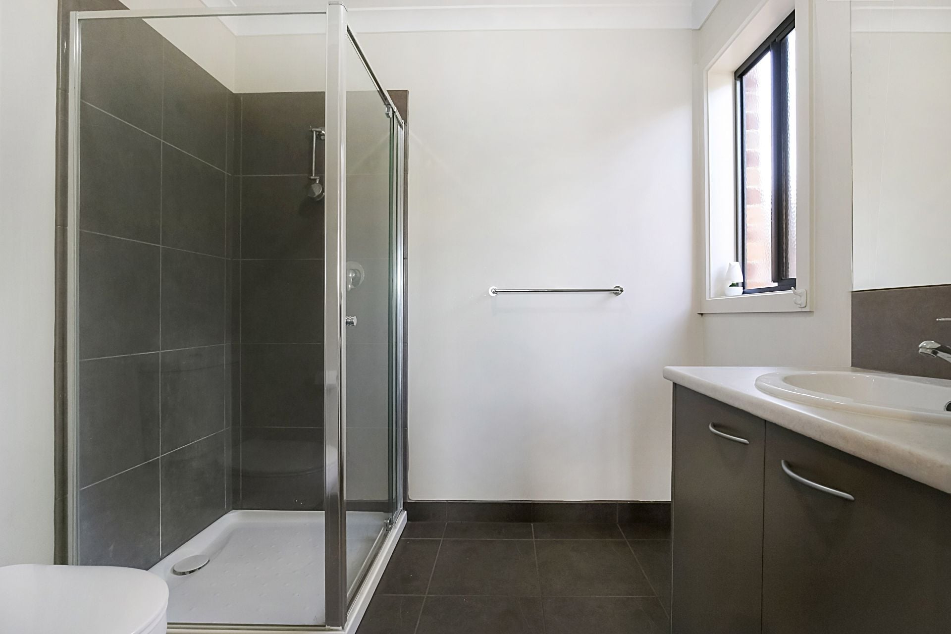 INDULGE IN A MODERN LIFESTYLE