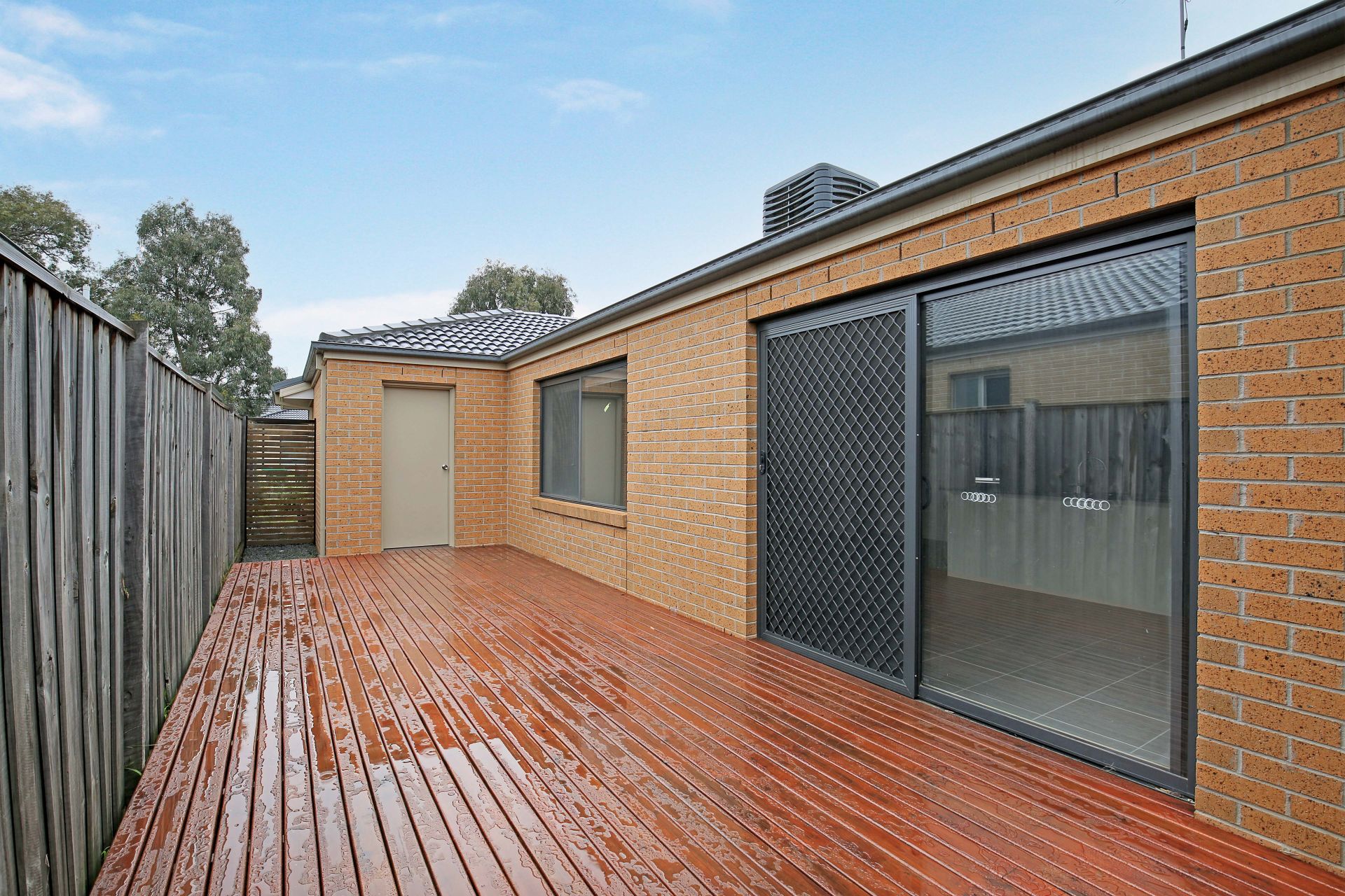 SPACIOUS FAMILY HOME!