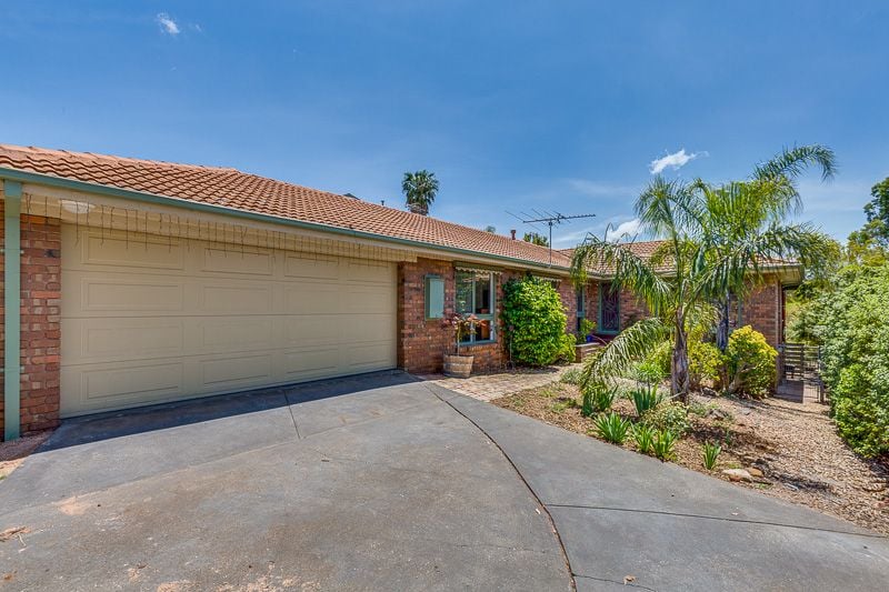 19 Robertsons Road, Bacchus Marsh - Thumbnail 2
