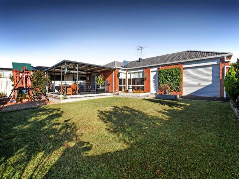 4 Maitland Place, Caroline Springs - Thumbnail 8