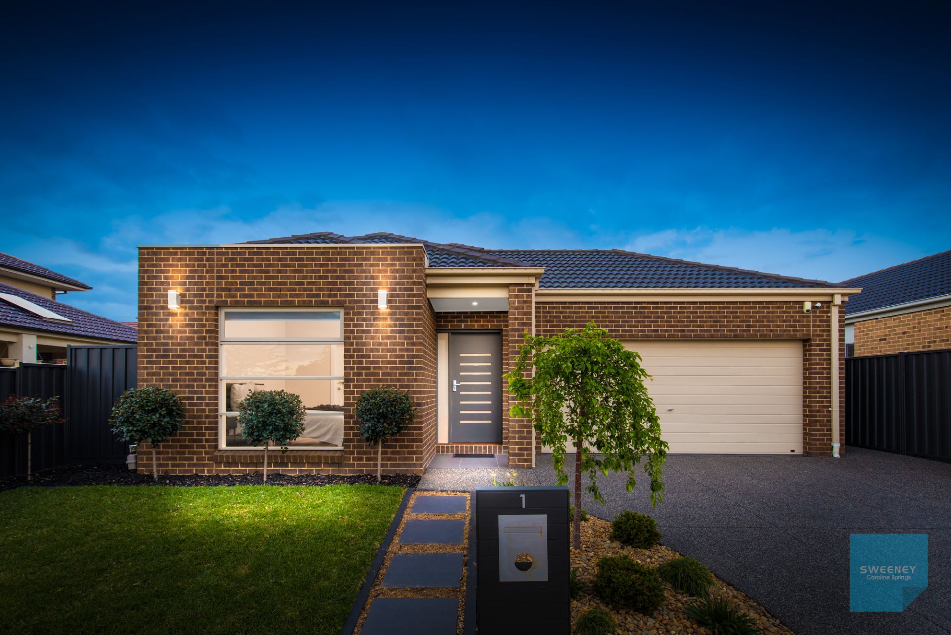 1 Briar Valley Rise, Caroline Springs - Thumbnail 2