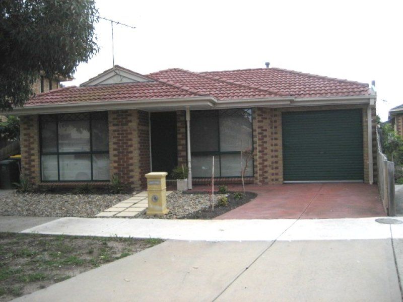 2/4 Valadero Court, Mill Park