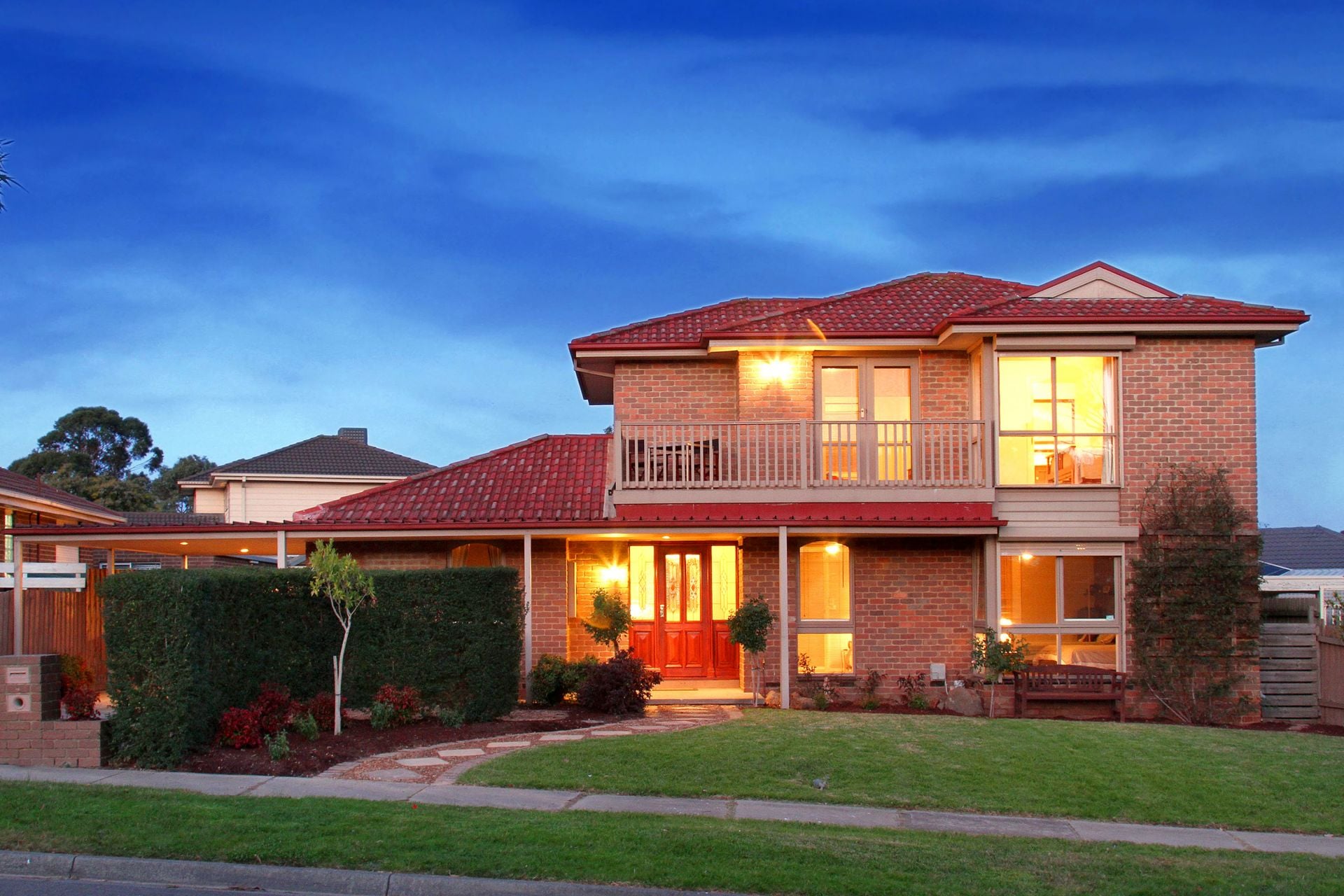 SOLD BY ROGER PETTINELLA - $528,000