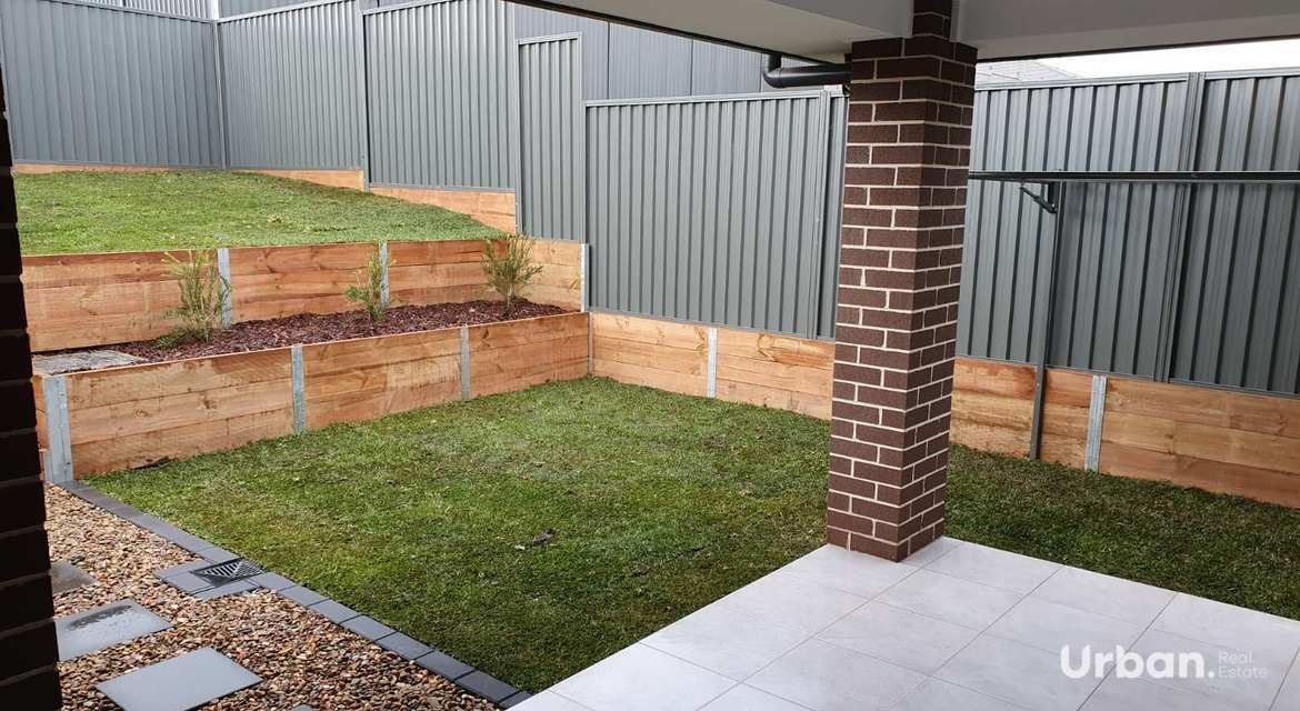 Riverstone 11b Lacilo Street