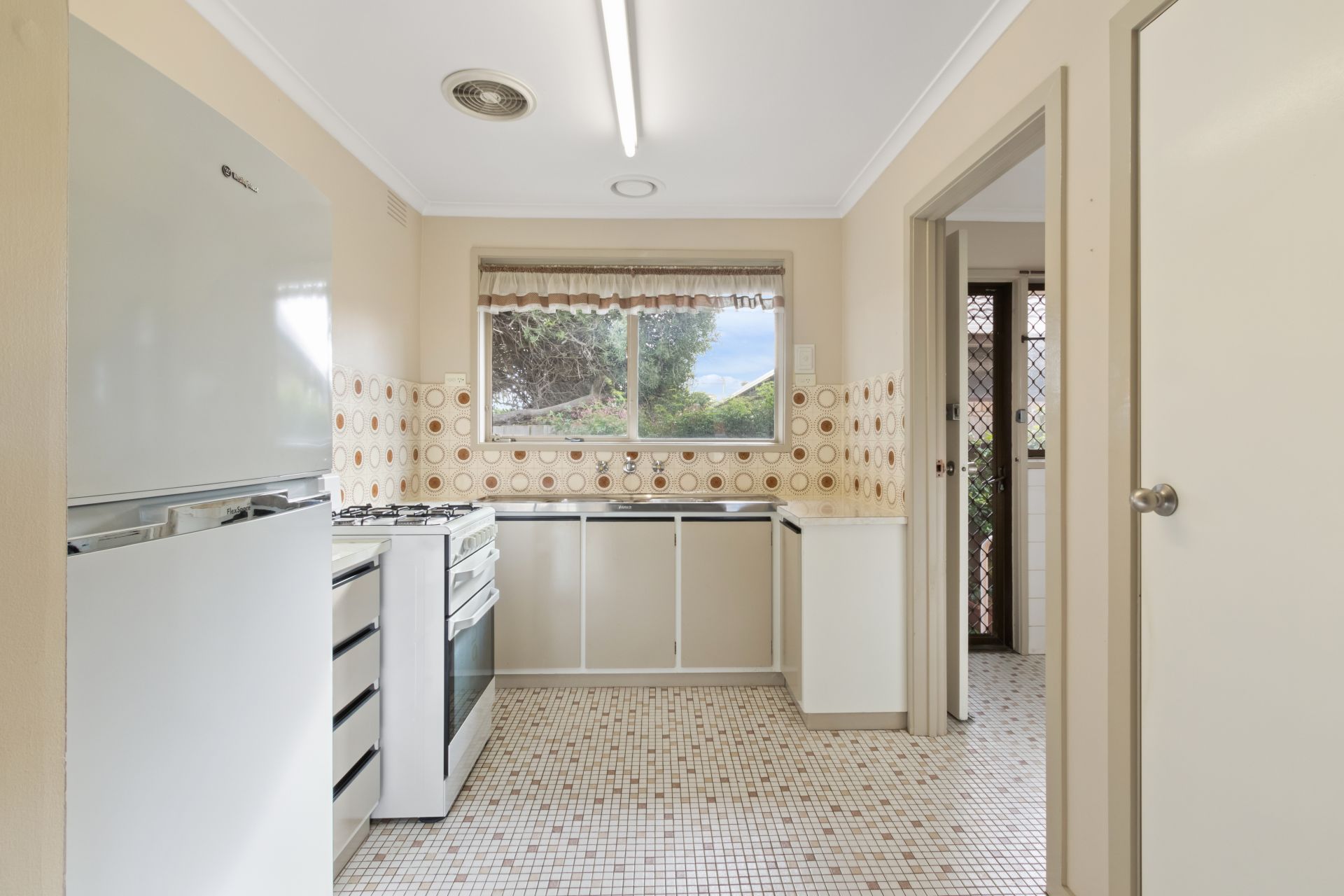 Real Estate For Sale 1/16 Henry Street Reservoir , VIC