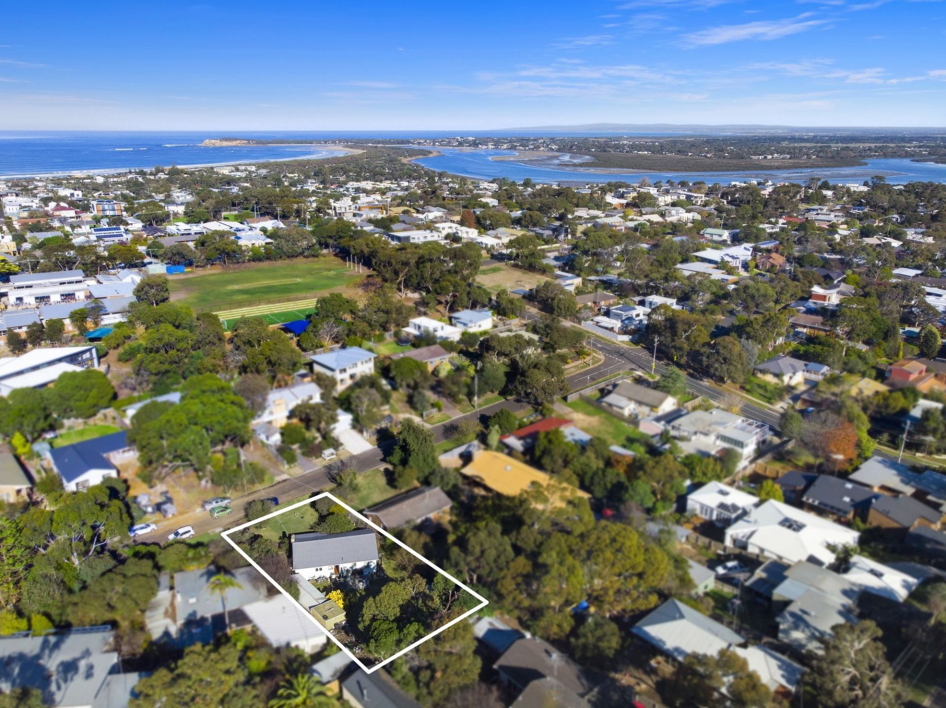 11 Epworth Street Ocean Grove VIC, Ocean Grove - Thumbnail 3