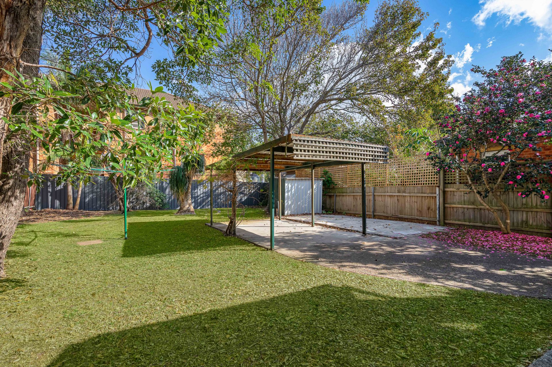 Classic charm on wide R3 zoned block steps from Darby Street, Classic Charm On Wide R3 Zoned Block Steps From Darby Street - Thumbnail 5