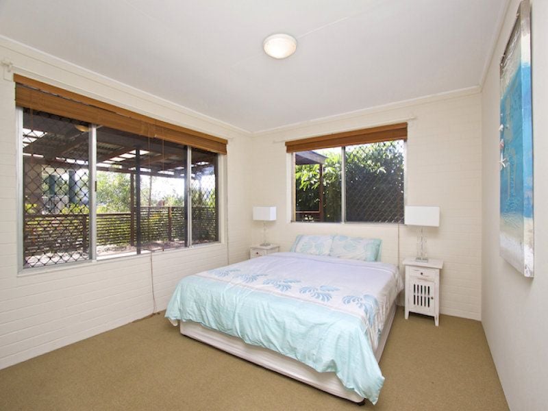 47 Stapylton Street COOLANGATTA QLD, Coolangatta - Thumbnail 5