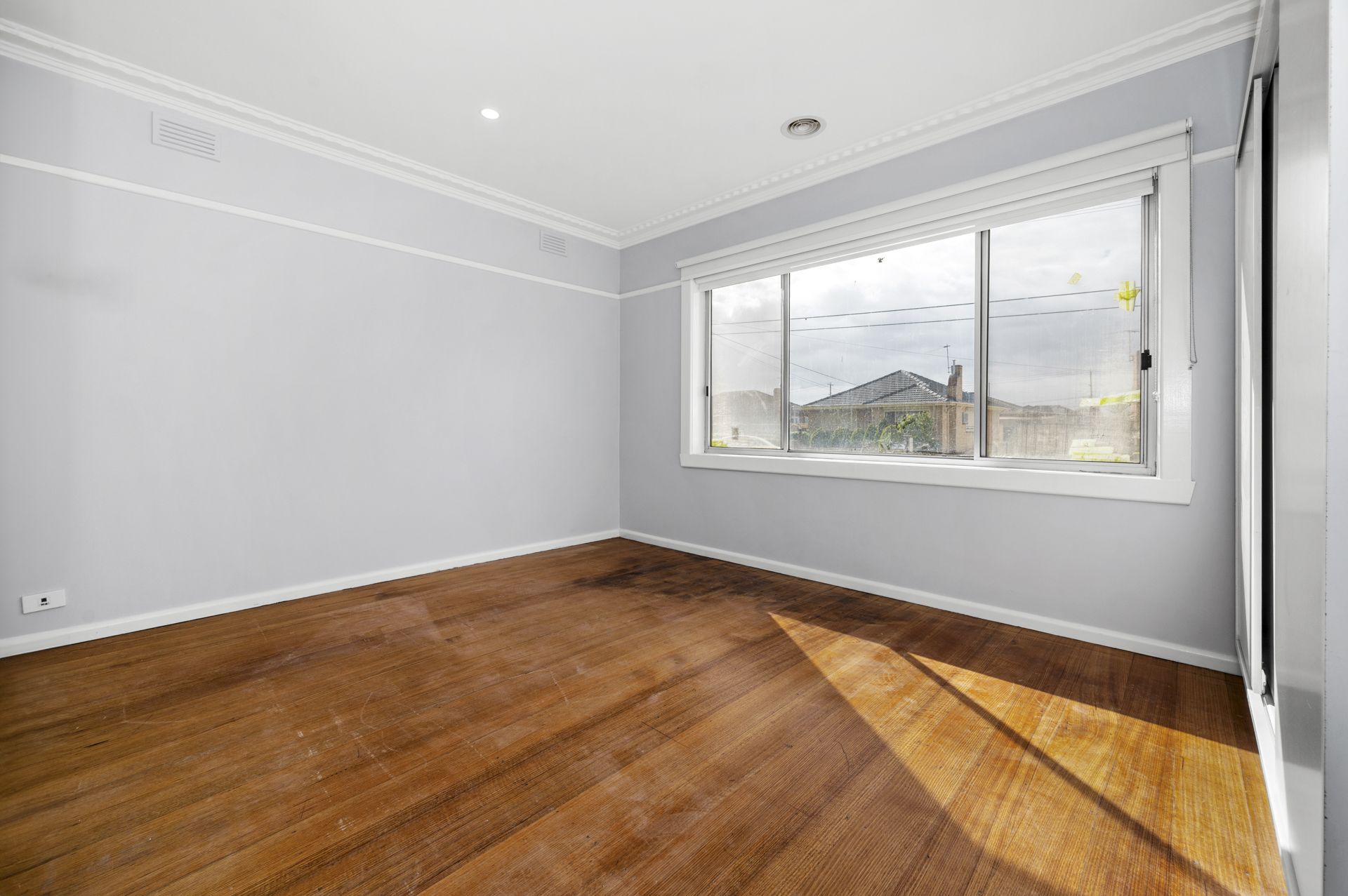 Charming 3 Bedroom Unit