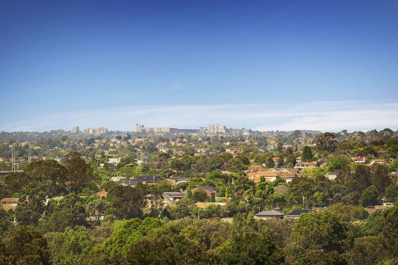 72 Wiltshire Drive, Kew - Thumbnail 3