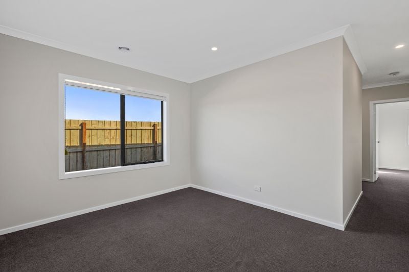 60 Petal Crescent, Wallan