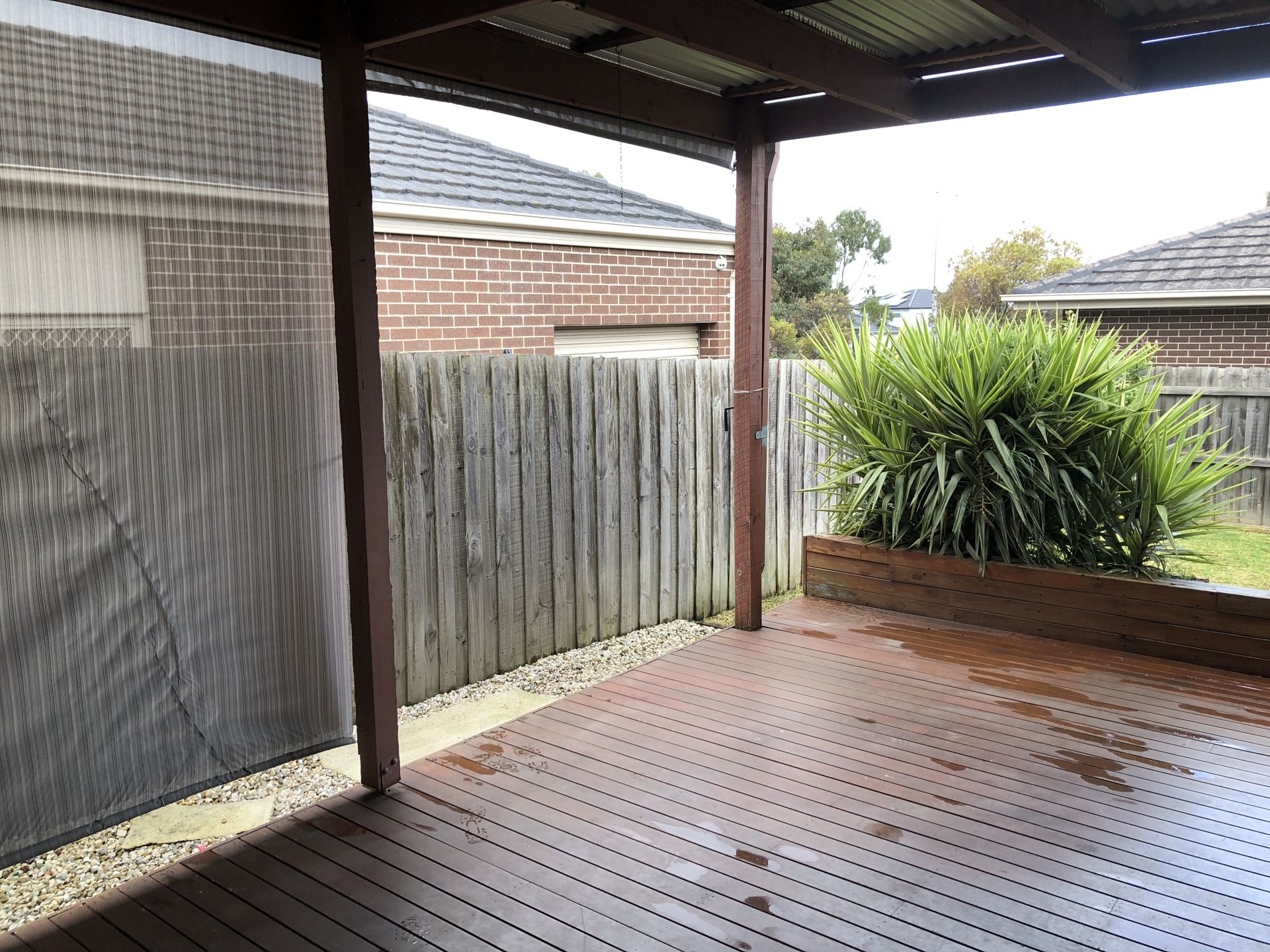 IDYLLIC FAMILY HOME WITH LOCATION TO MATCH   **UNDER APPLICATION**
