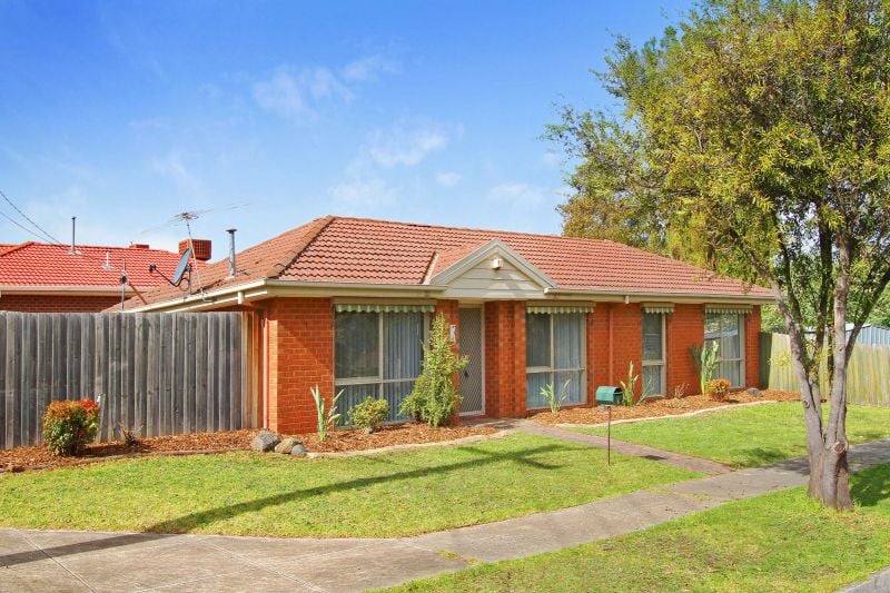 5 Grimwade Court, Epping