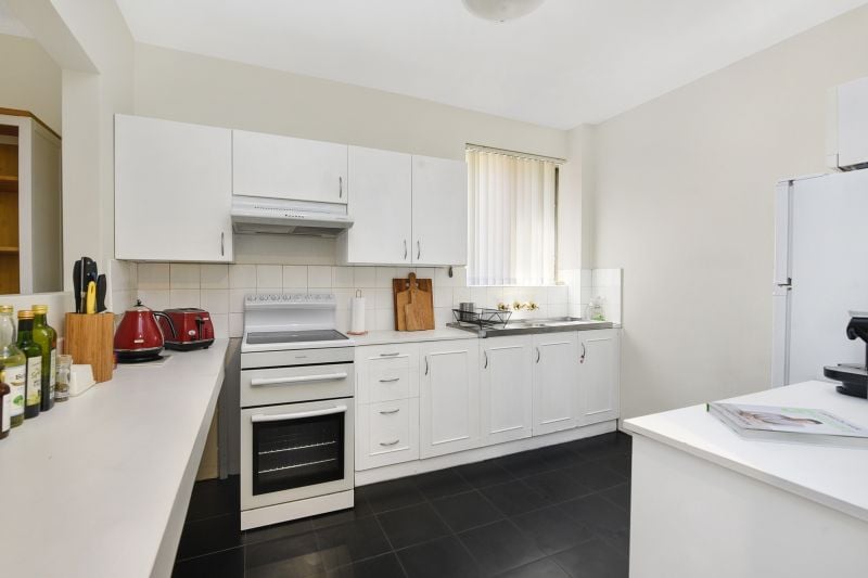 1/43 Talara Road Gymea NSW, Gymea - Thumbnail 2