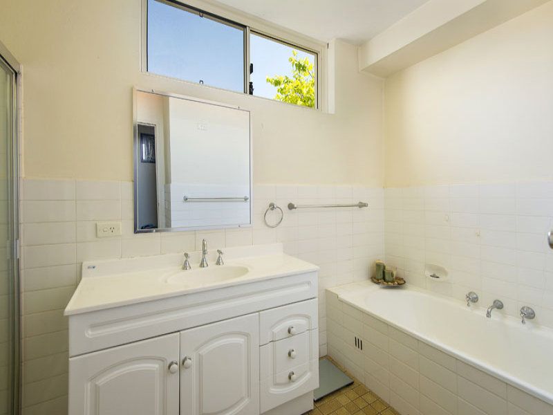 2/8 Westleigh Street NEUTRAL BAY NSW, Bay - Thumbnail 3