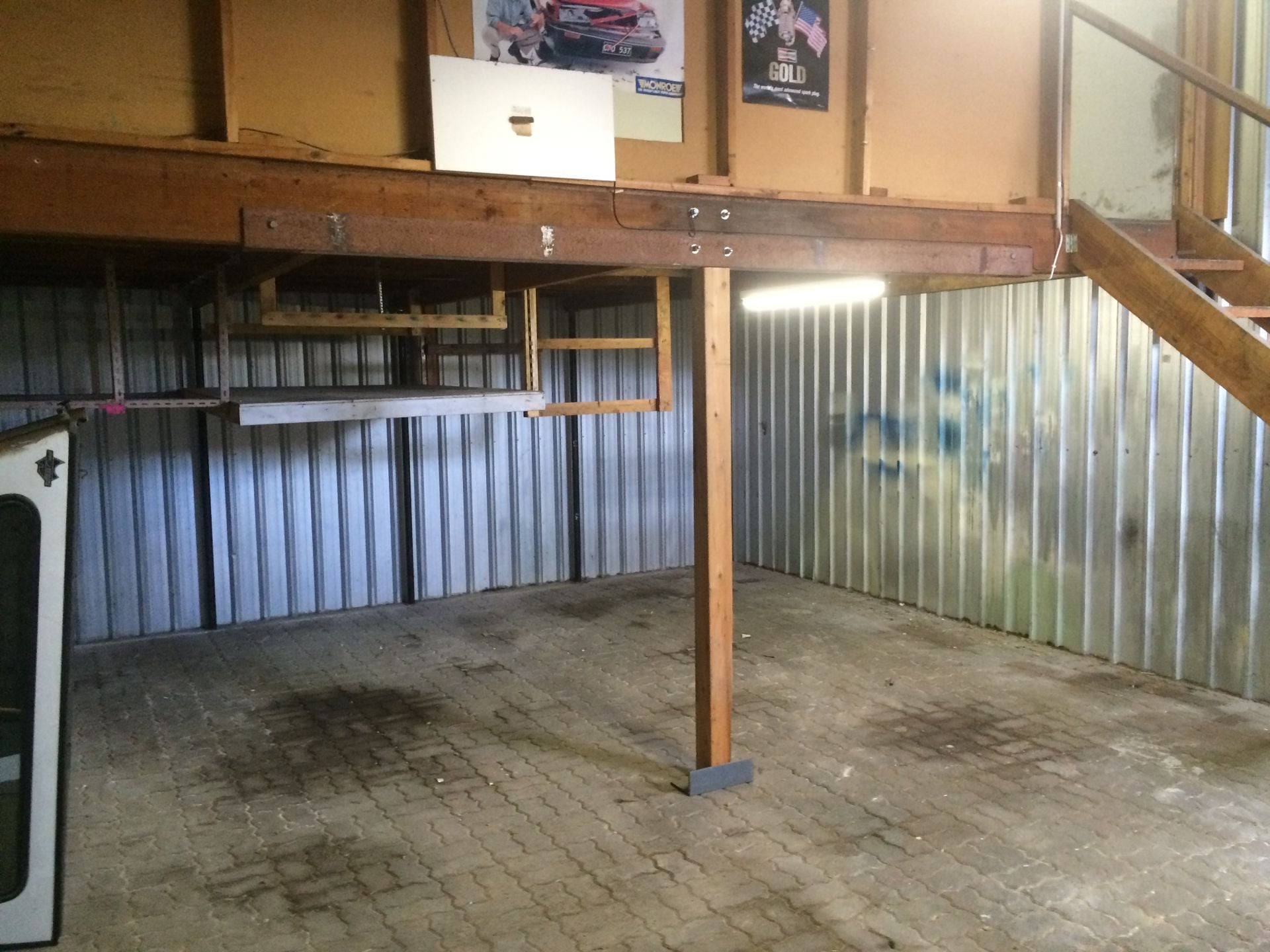 IDEAL FOR TRADES PEOPLE/HOBBYISTS/STORAGE