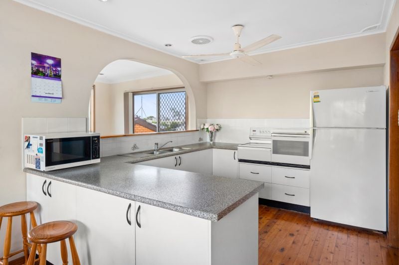 24 Pacific Street, Caves Beach - Thumbnail 8