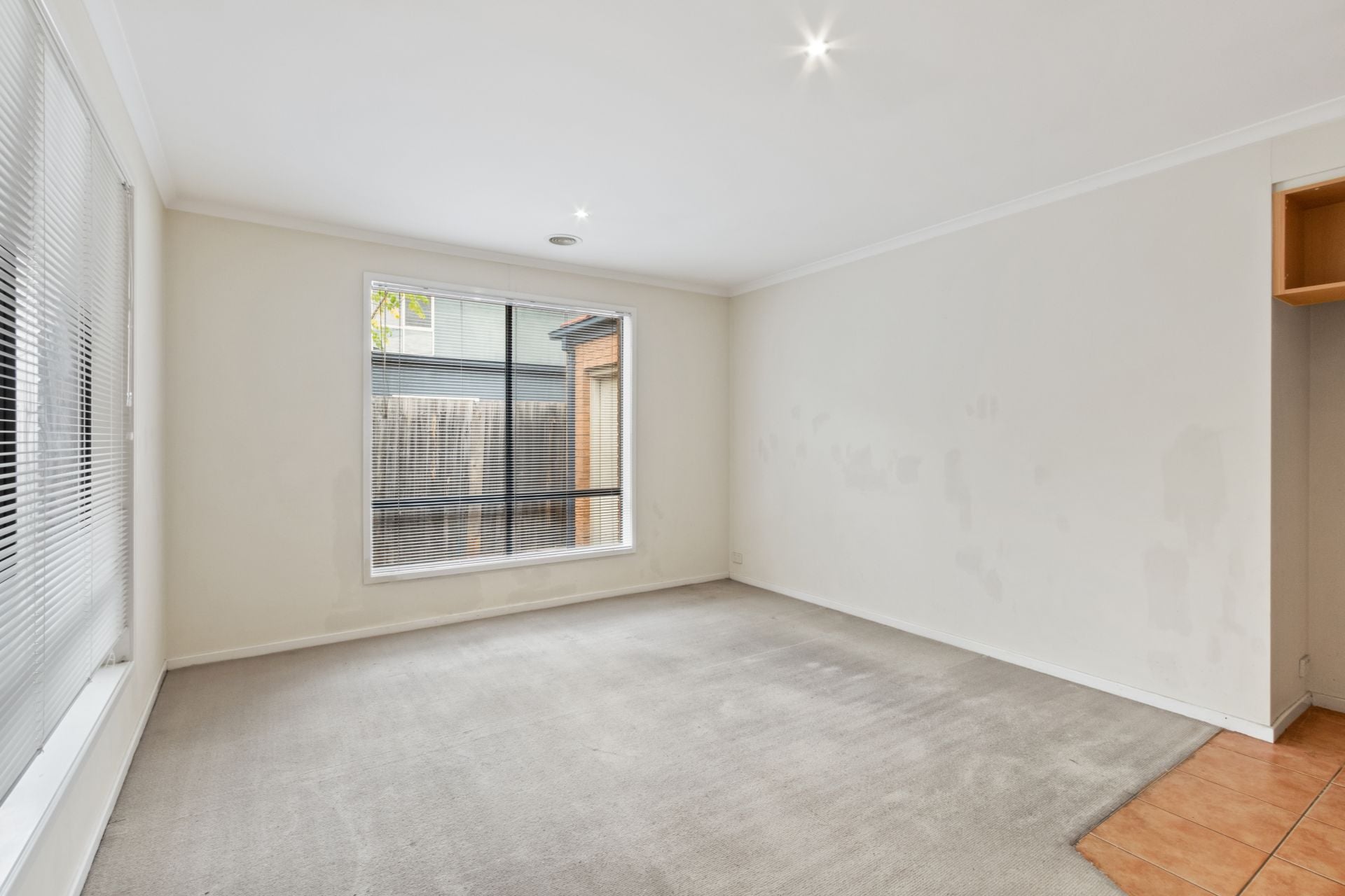 Low Maintenance 5 Bedroom Home!