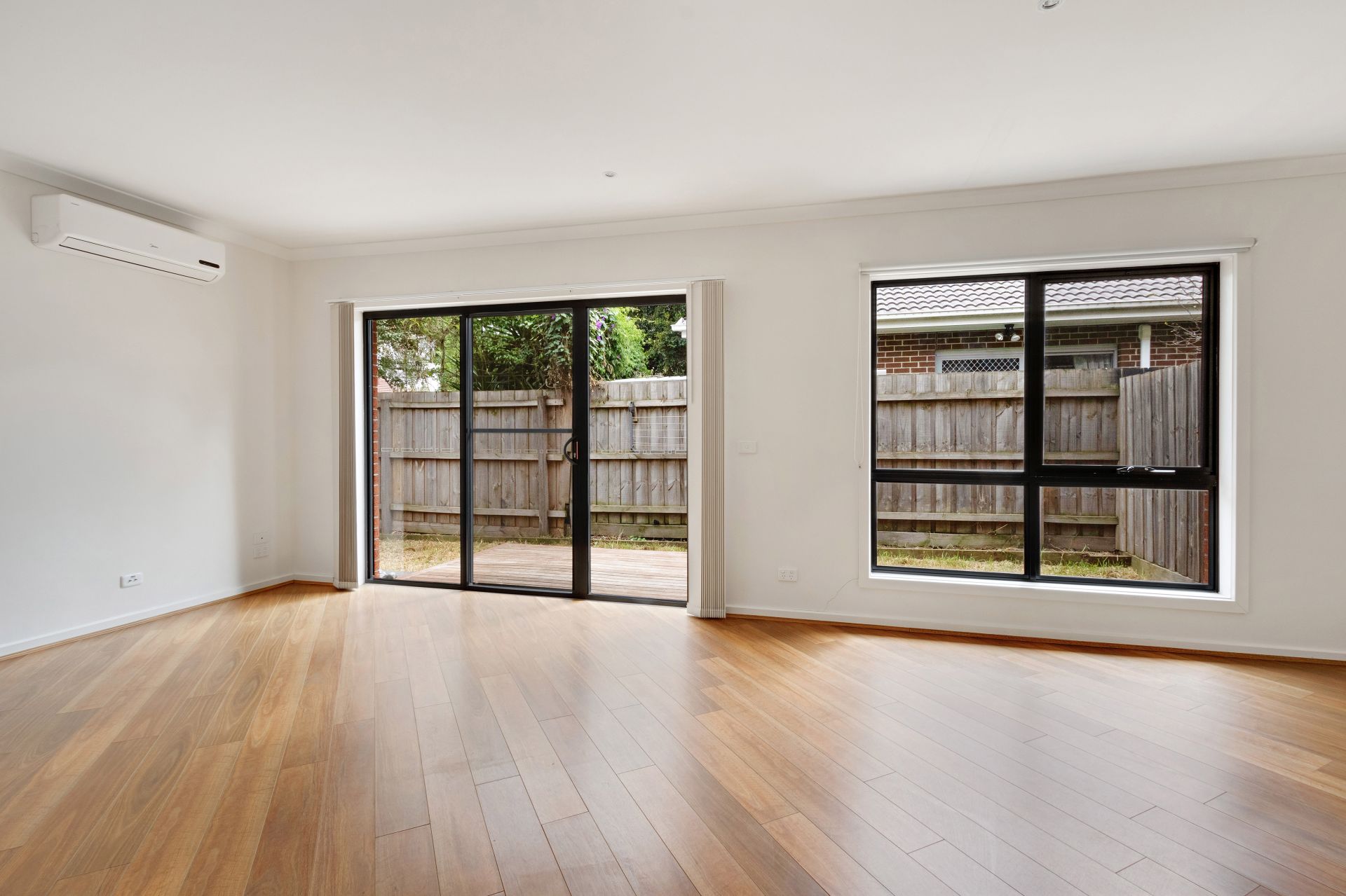 All you need , low maintenance living ** 2 bed townhouse **