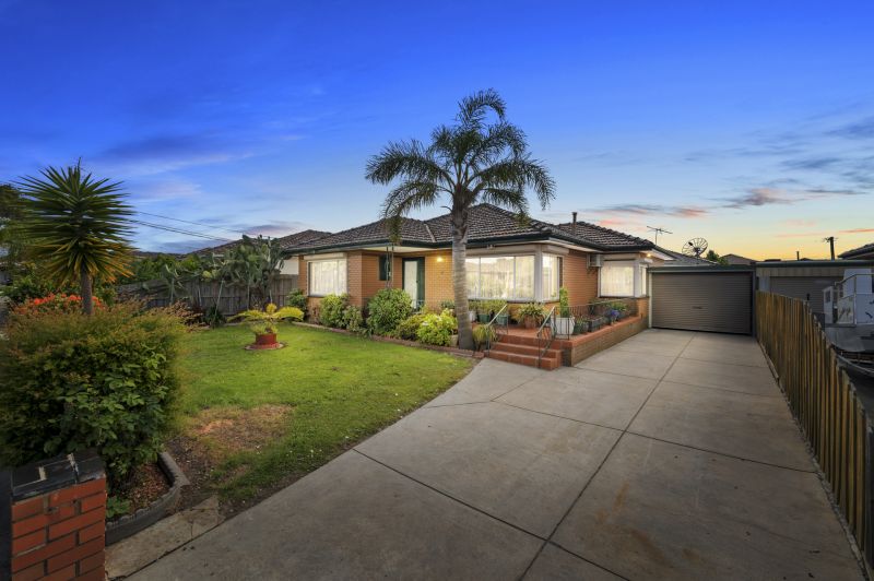 15 Helen Court, Lalor