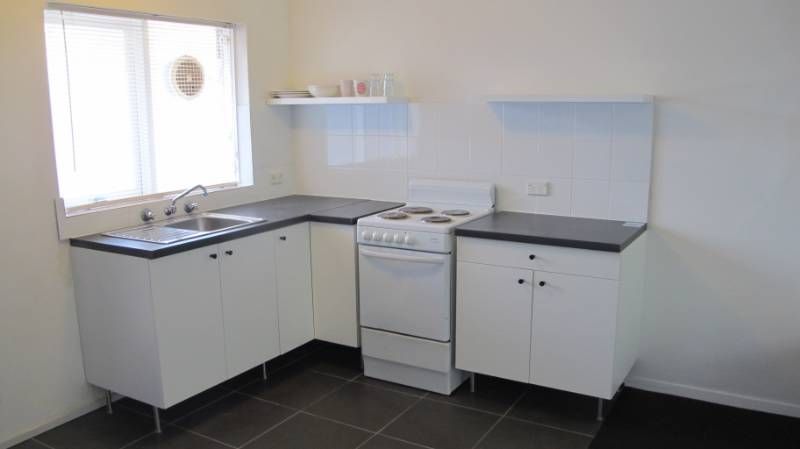 2/13 Ormond Road, West Footscray - Thumbnail 5