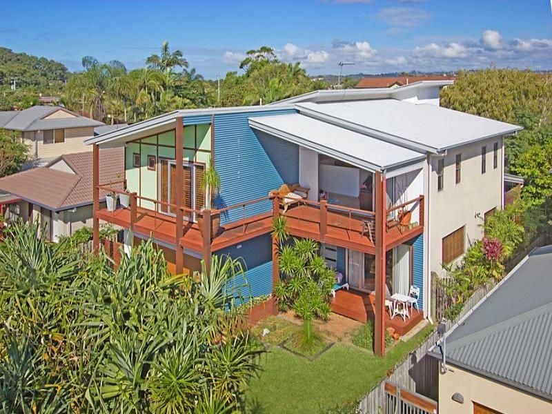 18 Korina Avenue COOLANGATTA QLD, Coolangatta - Thumbnail 2