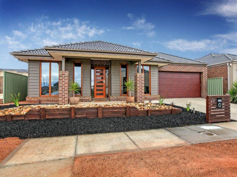 19 Lambertia Loop, Caroline Springs - Thumbnail 2