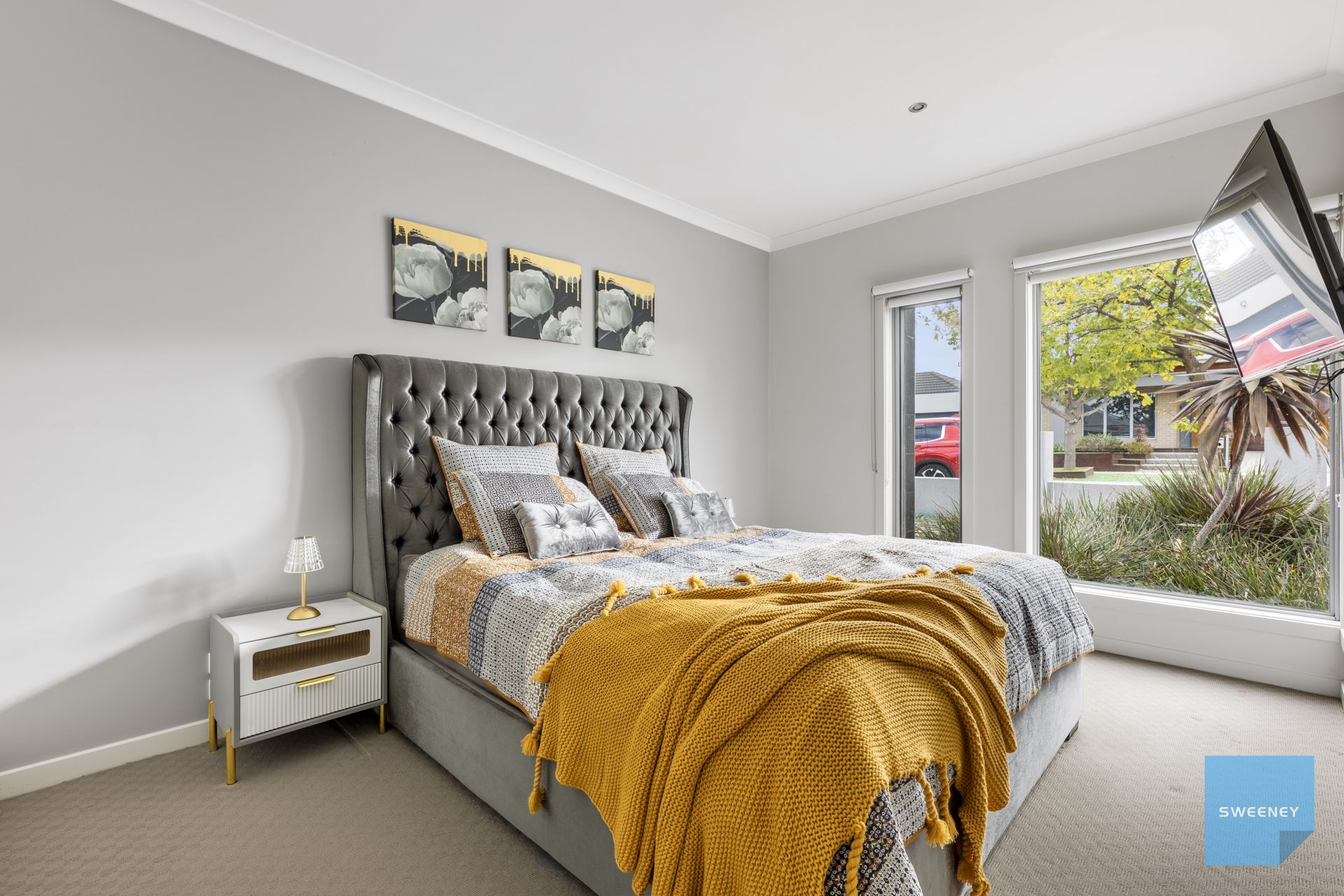 96 Oakview Parade, Caroline Springs - Thumbnail 3