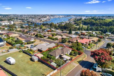 72 Sunbeam Crescent, East Devonport, East Devonport - Thumbnail 3
