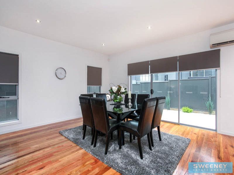 13 Seddon Place, Caroline Springs - Thumbnail 7