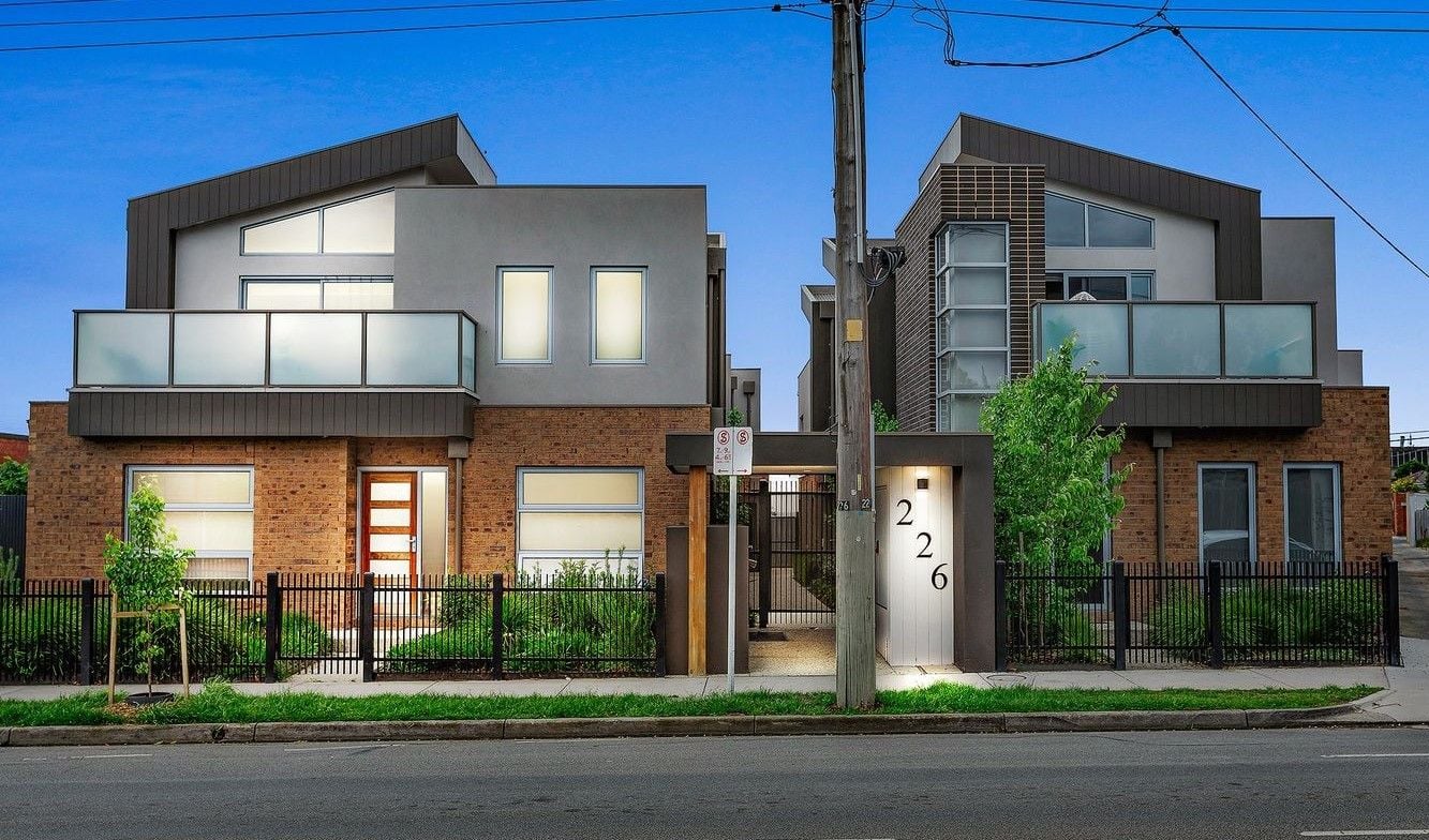 SIMPLY DELIGHTFUL