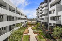209/10 Aviators Way, Penrith