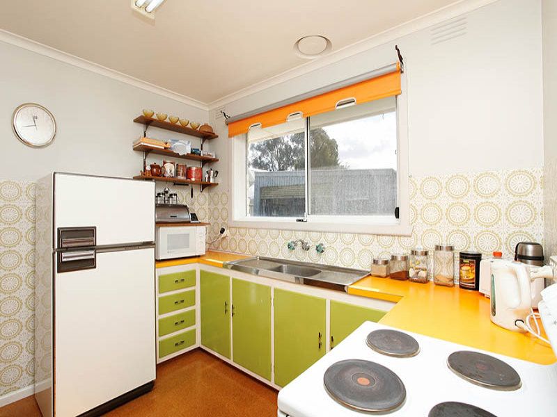 19 Ravenslea Crescent, Deer Park - Thumbnail 7