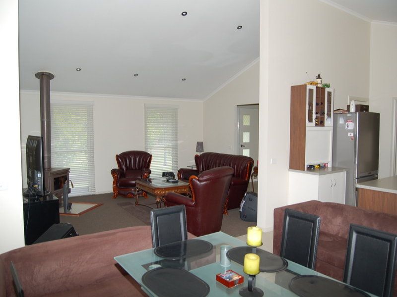 Real Estate For Sale 43 Forest Road Hazeldene , VIC