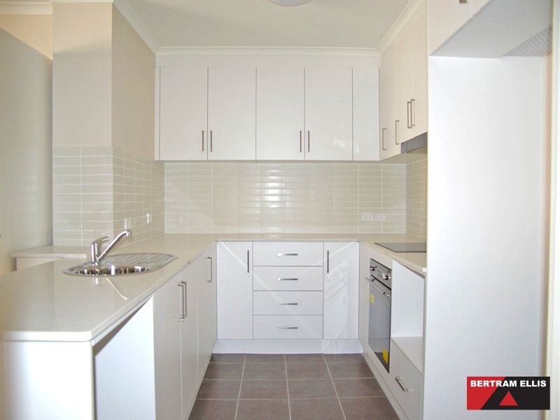 10/37 Ainsworth Street, Mawson - Thumbnail 4