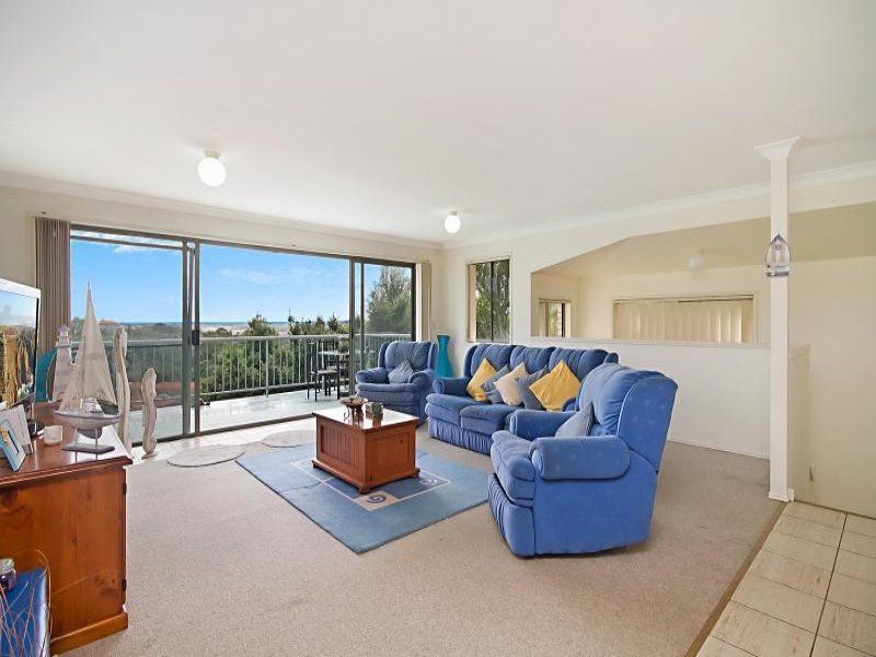 1/14 Lochlomond Drive BANORA POINT NSW, Banora Point - Thumbnail 3
