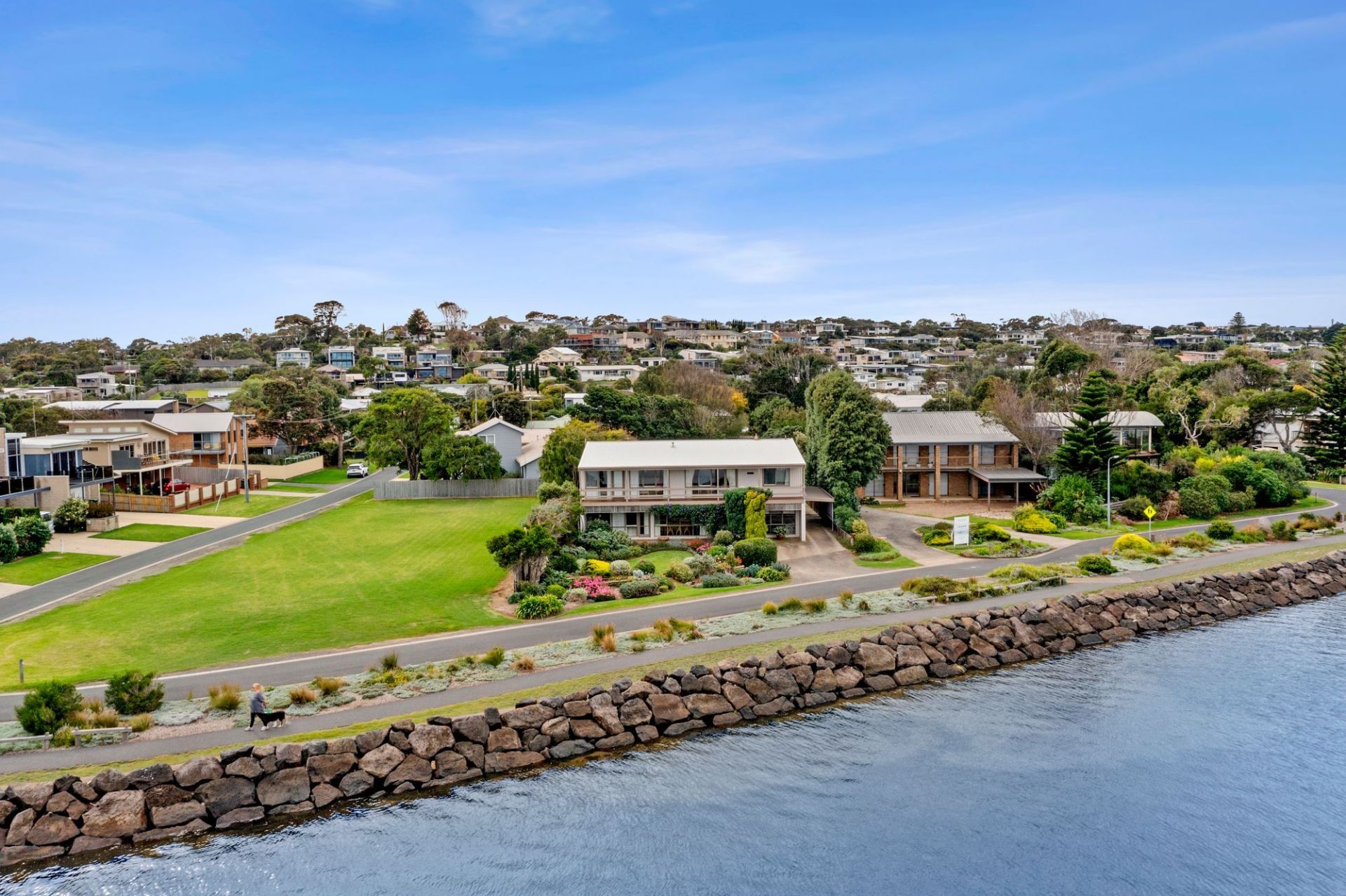 19 Peers Crescent Ocean Grove VIC, Ocean Grove - Thumbnail 3