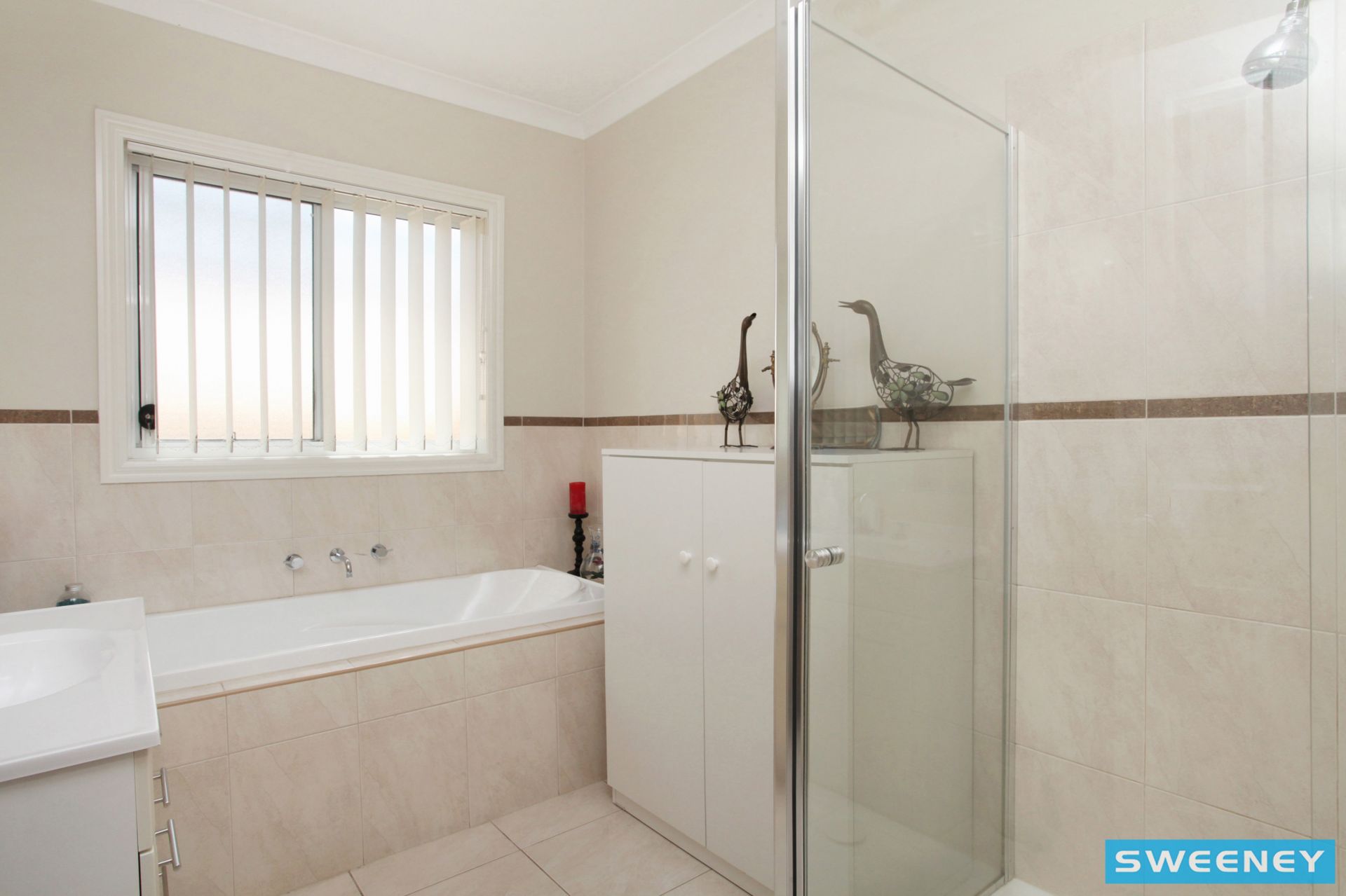 27 Barwon Street, Taylors Hill - Thumbnail 8