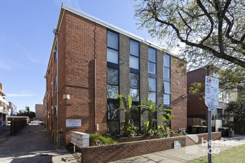 10/325 Orrong Road, St Kilda East - Thumbnail 2
