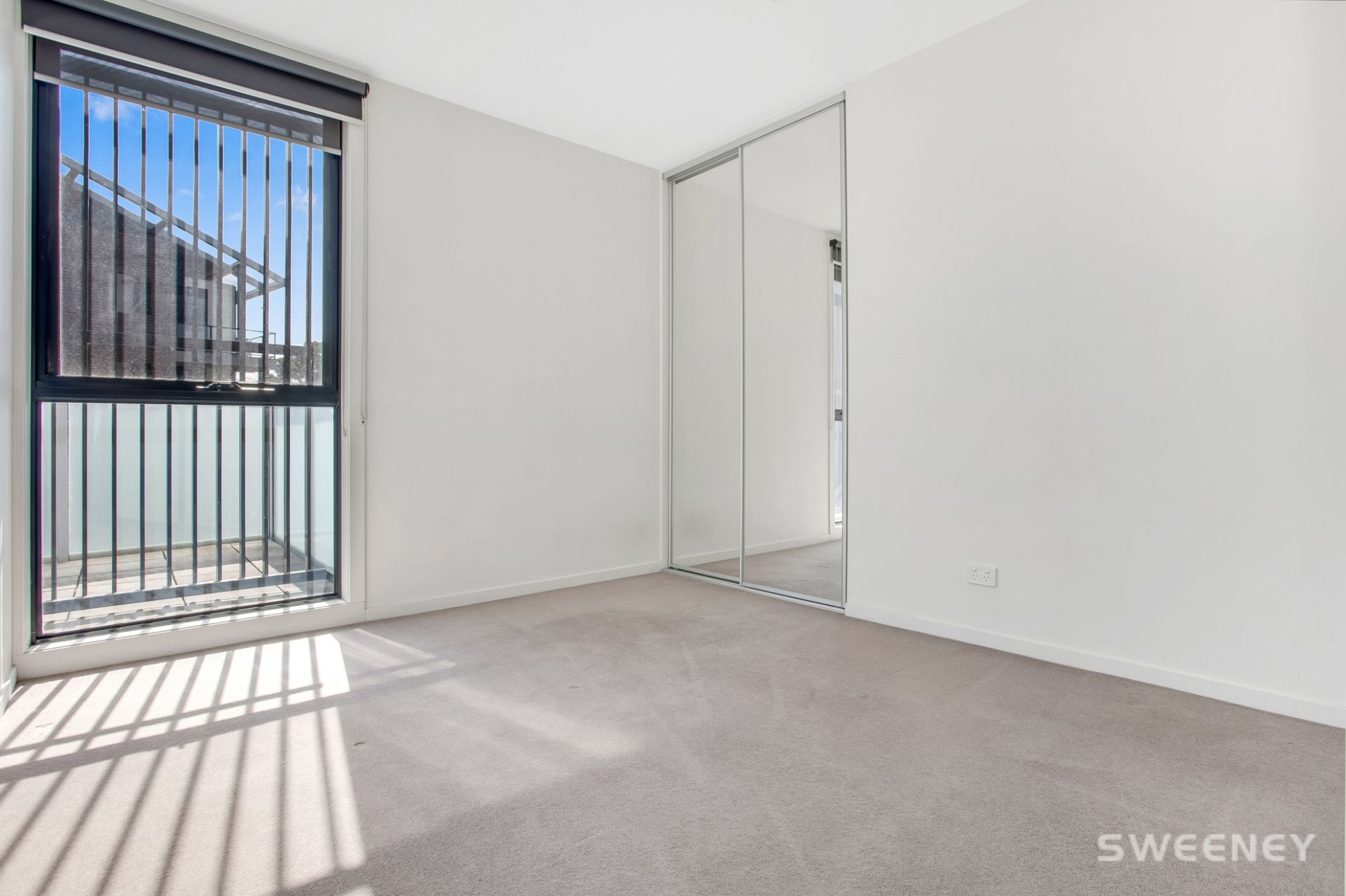 204 /112-114 Pier Street, Altona - Thumbnail 8