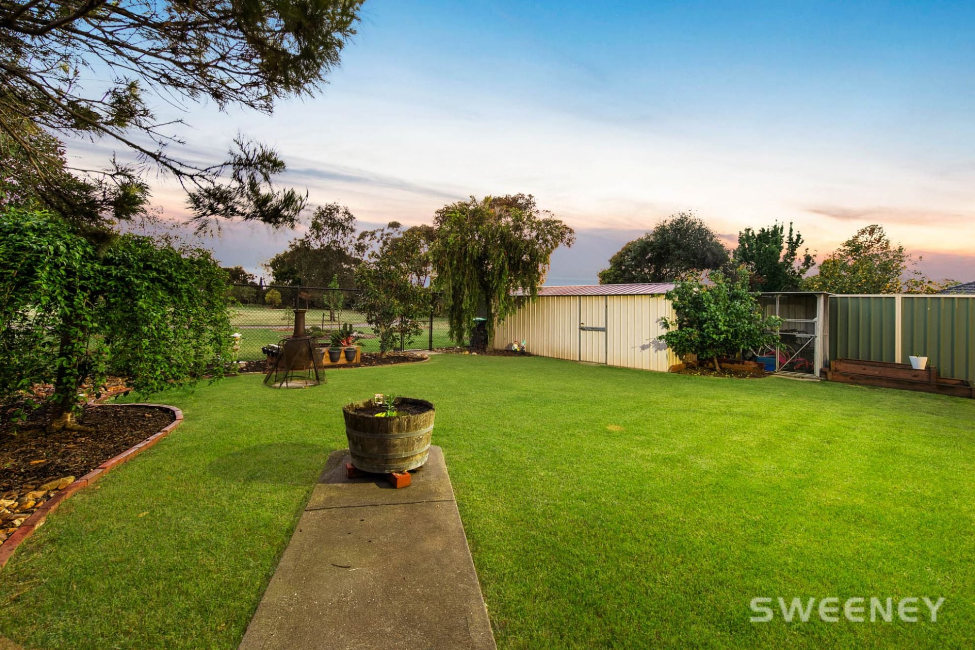 10 Featherby Way, Altona Meadows - Thumbnail 4
