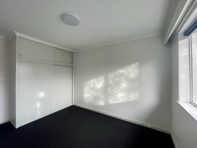 Newly Renovated in a superb location!