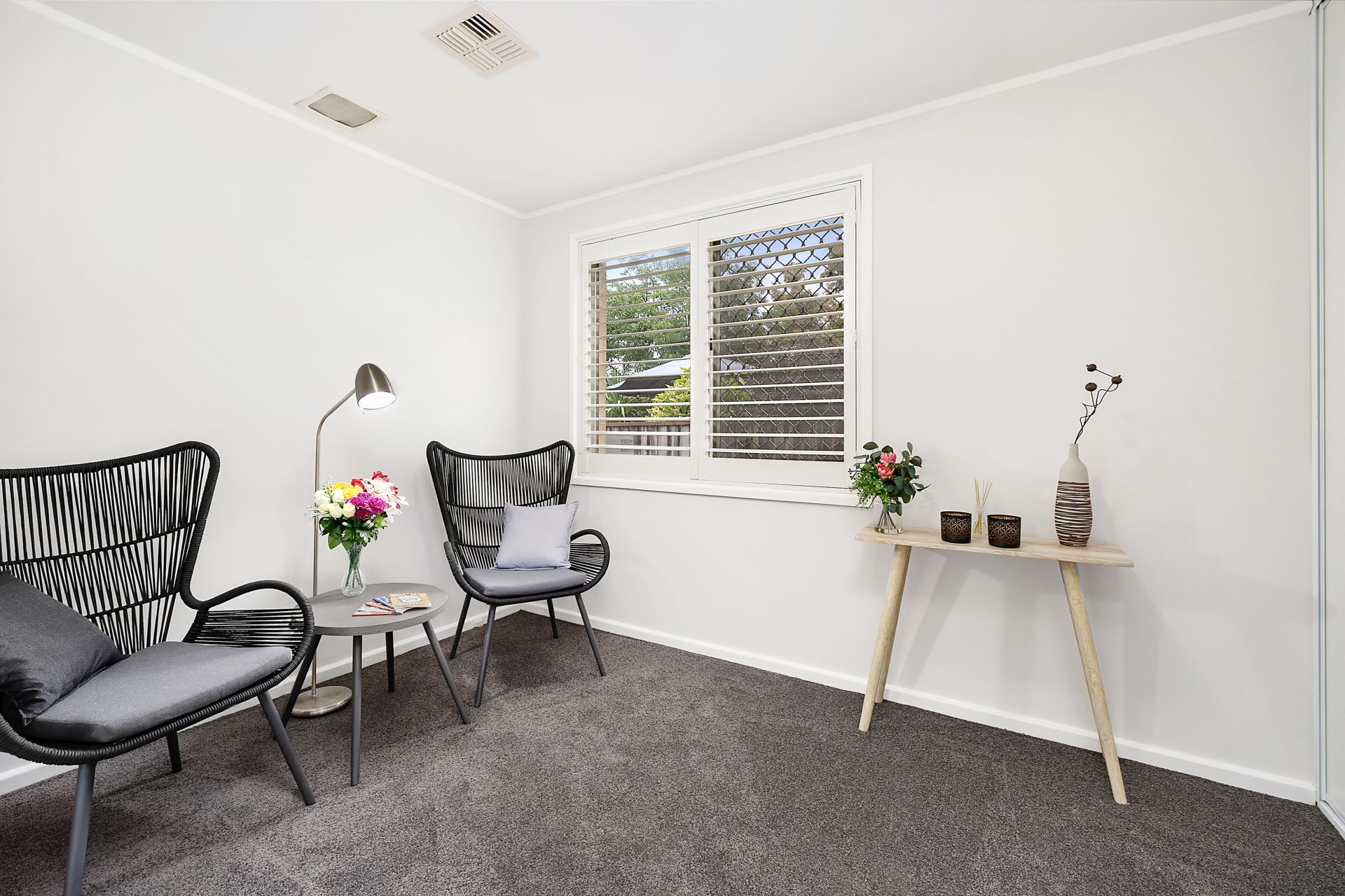 Real Estate For Sale 6 Lyne Place Kambah , ACT